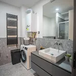 Noovi - With Private Parking Apartament Pula