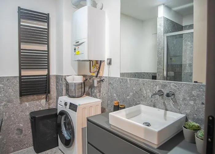 Noovi - With Private Parking Daire Pula